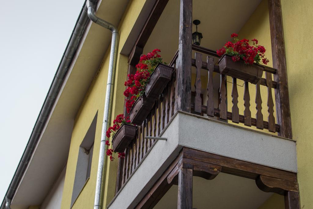 Hera Guest House Chiflik Ngoại thất bức ảnh