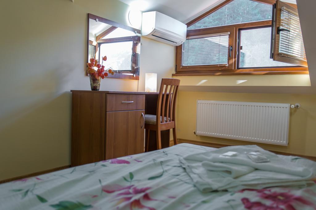 Hera Guest House Chiflik Ngoại thất bức ảnh