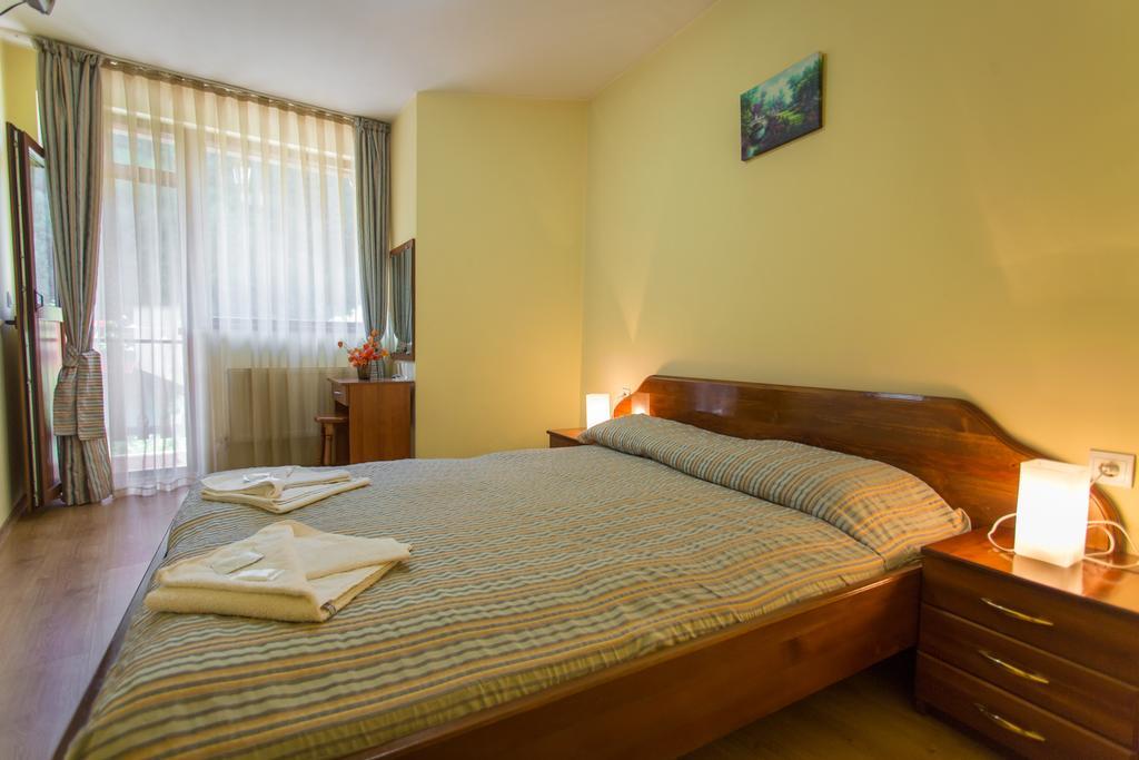 Hera Guest House Chiflik Ngoại thất bức ảnh
