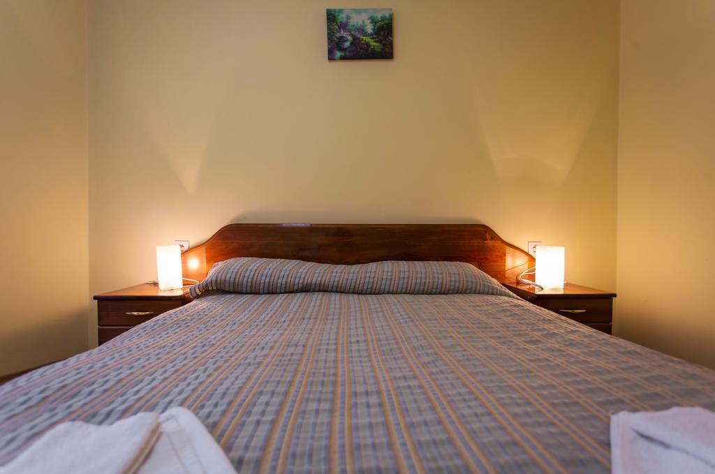 Hera Guest House Chiflik Ngoại thất bức ảnh